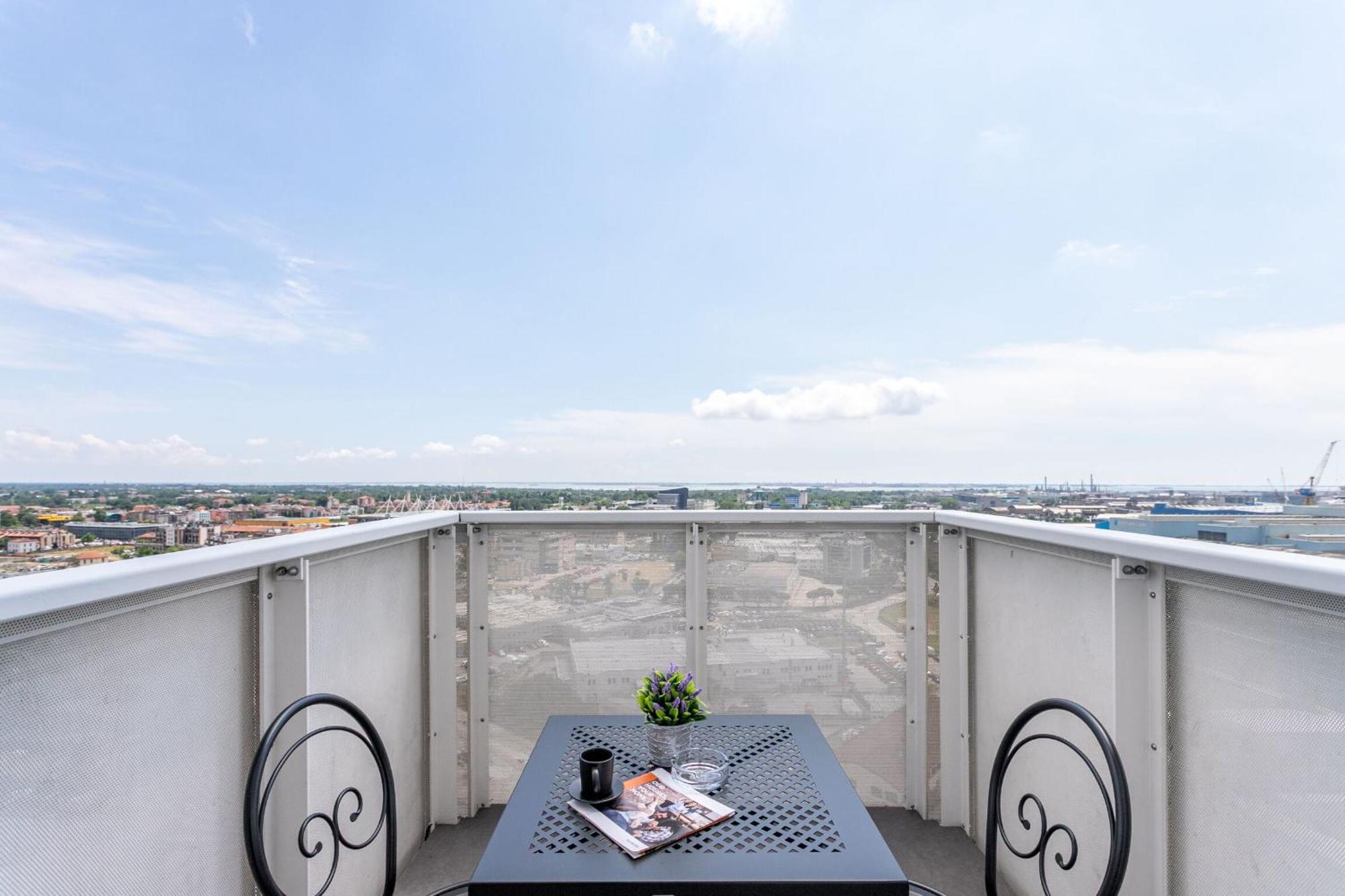 Htm Venice Suite By Halldis Mestre Exterior photo
