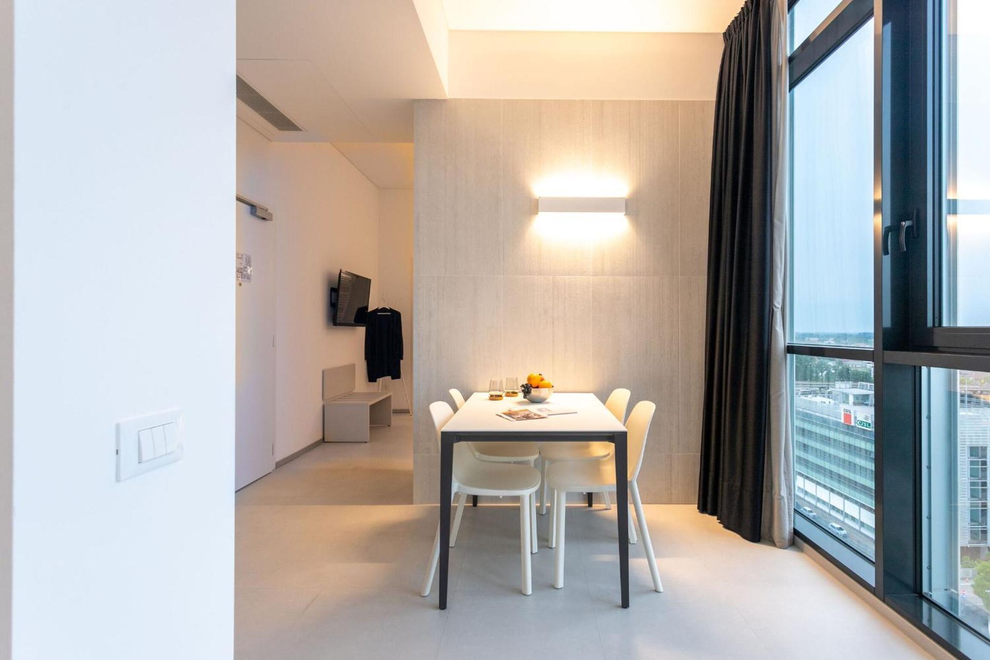 Htm Venice Suite By Halldis Mestre Exterior photo